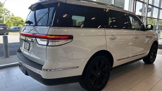 2024 Lincoln Navigator Reserve