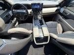 2024 Navigator Thumbnail 25