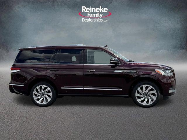 2024 Lincoln Navigator - $56,995