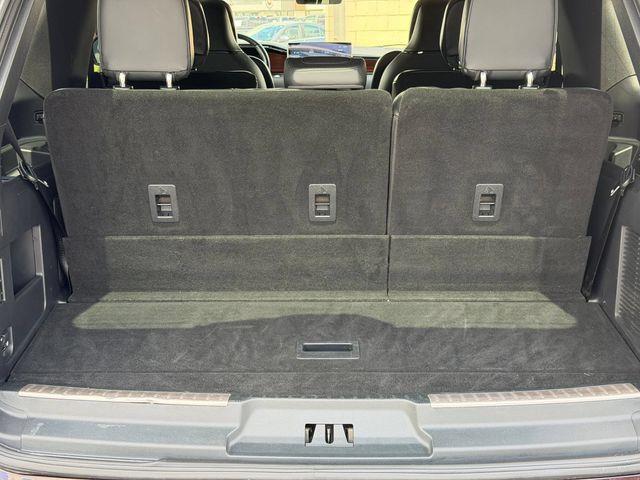 2024 Lincoln Navigator - $56,995
