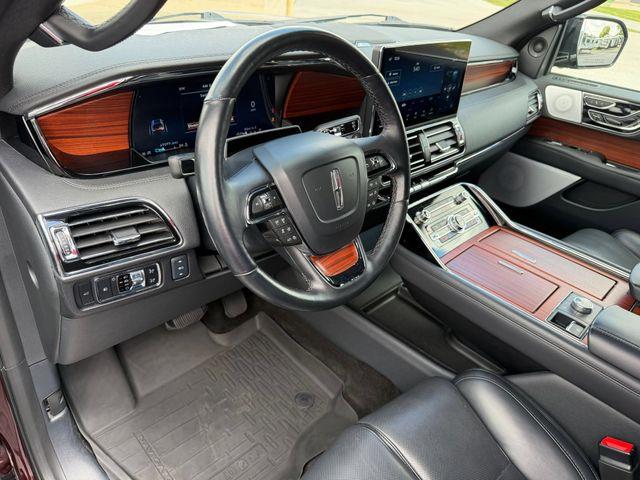 2024 Lincoln Navigator - $56,995