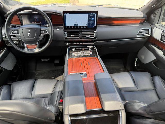 2024 Lincoln Navigator - $56,995