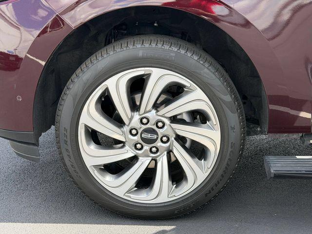 2024 Lincoln Navigator - $56,995