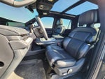 2025 Navigator Thumbnail 7