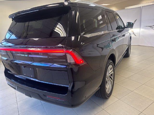 2025 Lincoln Navigator - $71,400