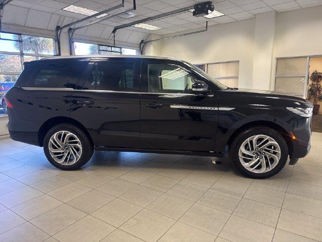 2025 Lincoln Navigator - $71,400