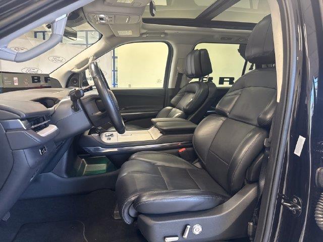 2025 Lincoln Navigator - $71,400