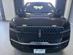 2025 Navigator Thumbnail 2