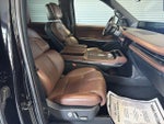 2025 Navigator Thumbnail 17