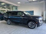 2025 Navigator Thumbnail 3