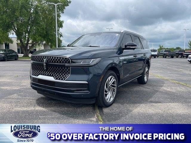 2025 Lincoln Navigator - $77,000