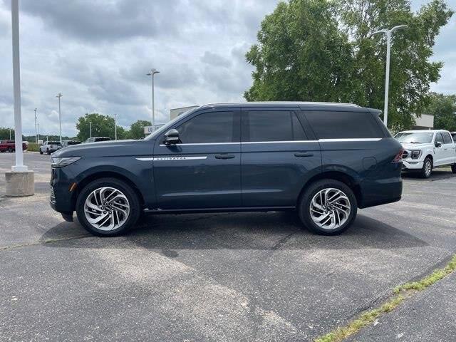 2025 Lincoln Navigator - $77,000