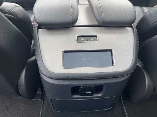 2025 Lincoln Navigator - $77,000
