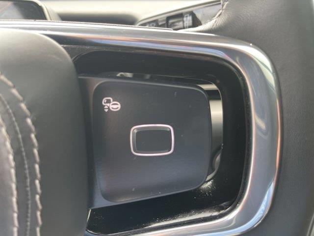 2025 Lincoln Navigator - $77,000