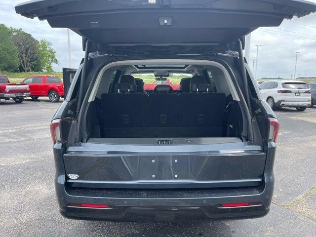 2025 Lincoln Navigator - $77,000