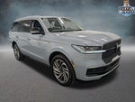 2025 Navigator Thumbnail 3
