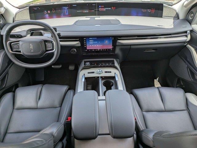 2026 Lincoln Navigator - $97,799