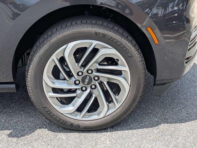 2026 Lincoln Navigator - $97,499