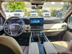2023 Navigator Thumbnail 14