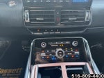 2023 Navigator Thumbnail 17