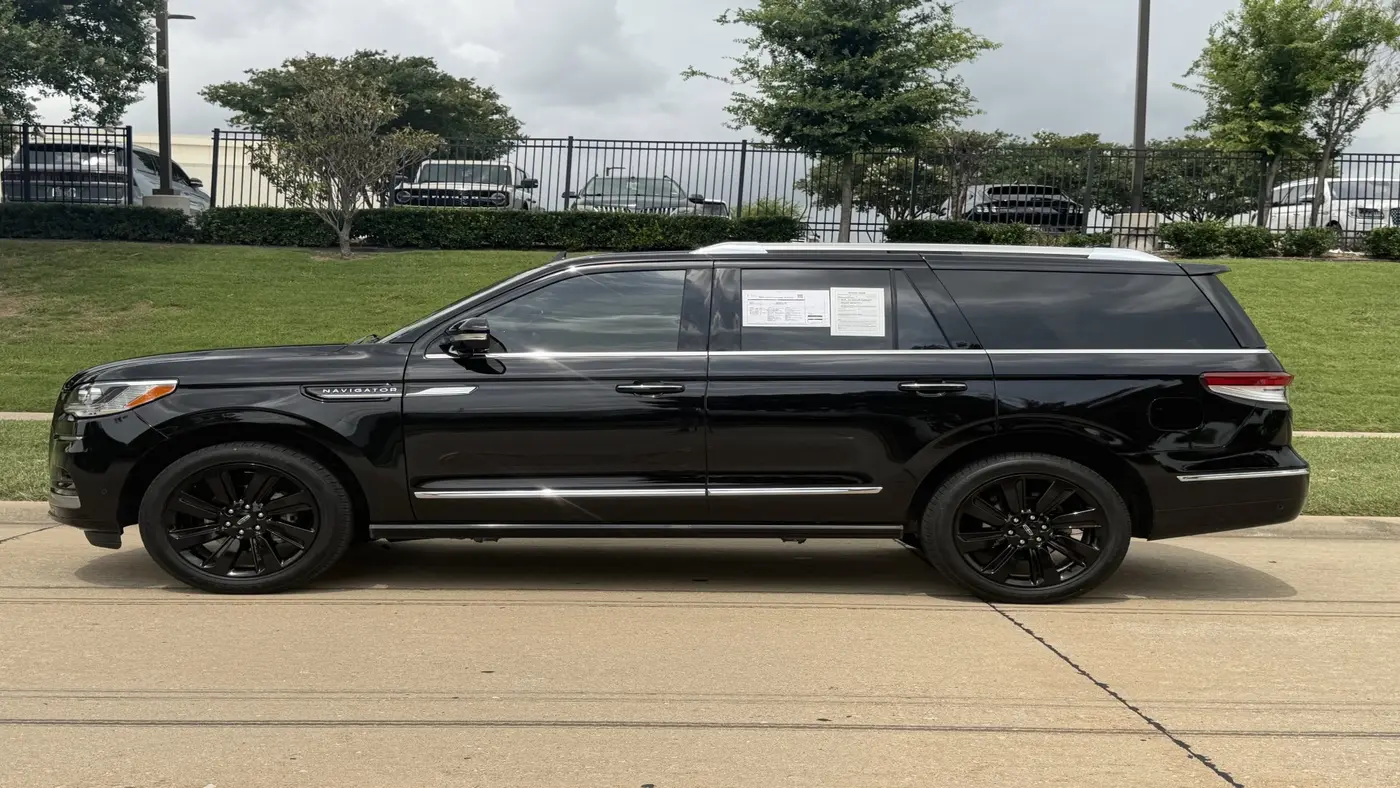2023 Lincoln Navigator Reserve