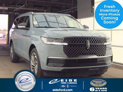 Photo of a 2025 Lincoln Navigator 4X4 Reserve 4DR SUV for sale