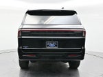 2025 Navigator Thumbnail 6
