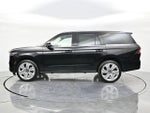2025 Navigator Thumbnail 8
