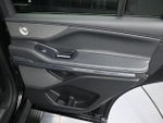 2025 Navigator Thumbnail 30