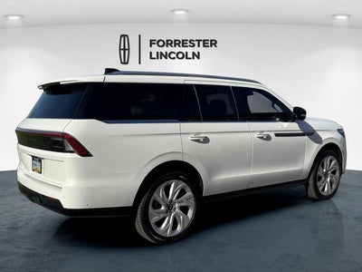Photo of a 2025 Lincoln Navigator 4X4 Reserve 4DR SUV for sale