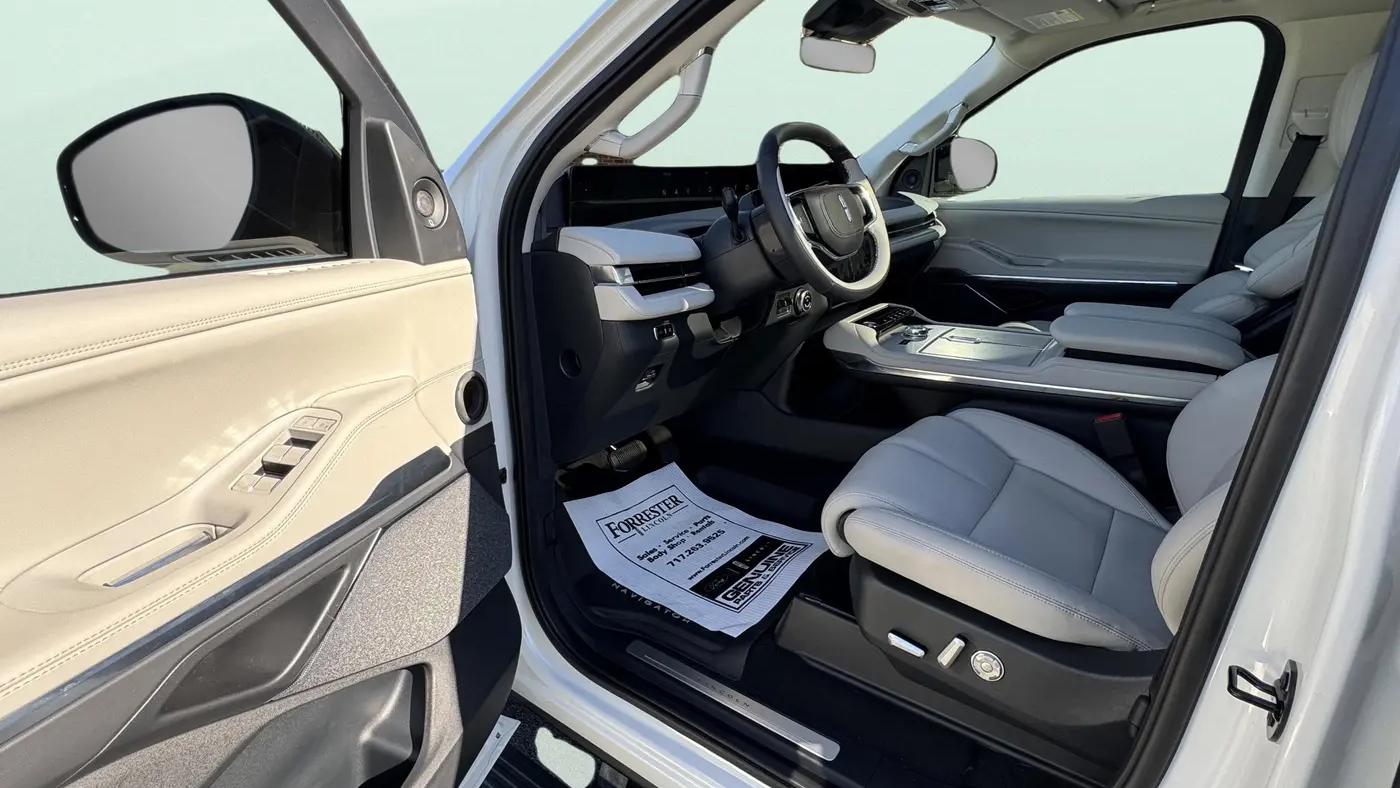 2025 Lincoln Navigator Reserve
