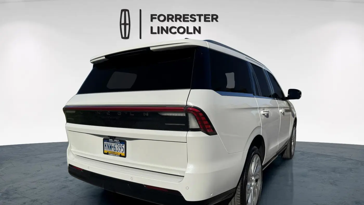 2025 Lincoln Navigator Reserve