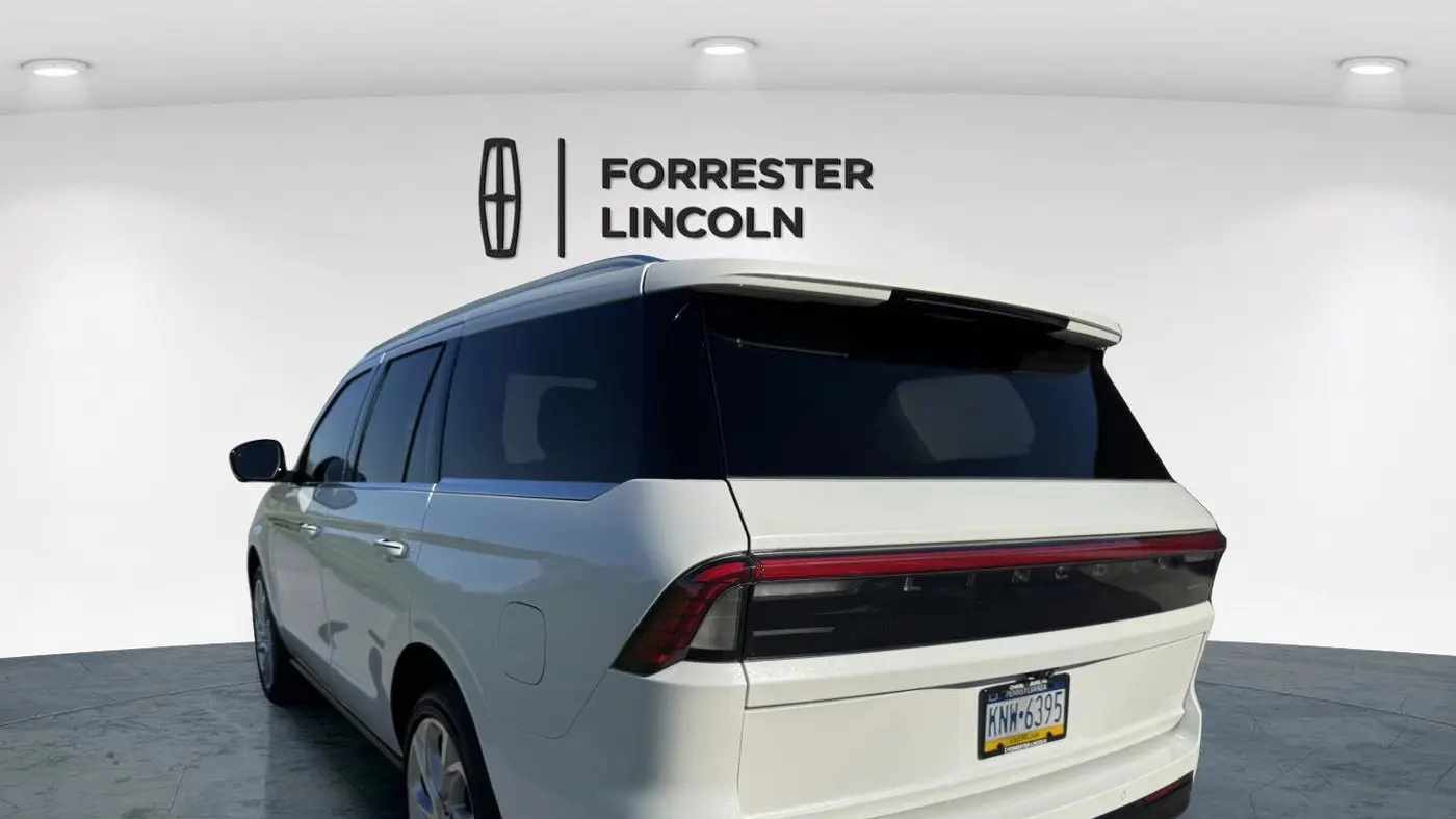 2025 Lincoln Navigator Reserve