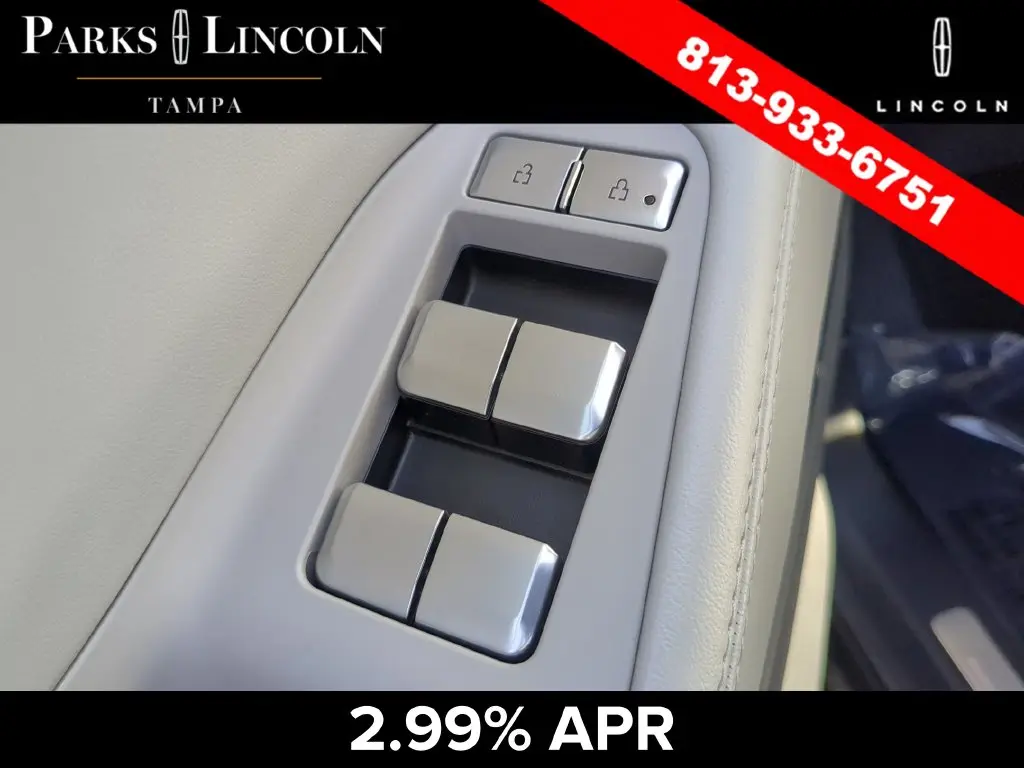 2025 Lincoln Navigator - $78,500