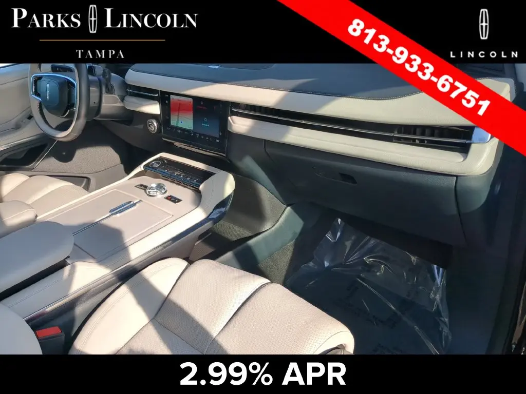 2025 Lincoln Navigator - $78,500