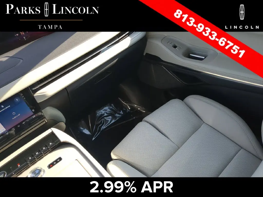 2025 Lincoln Navigator - $78,500