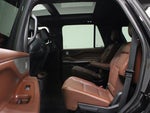 2025 Navigator Thumbnail 12