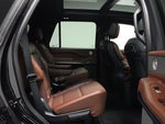 2025 Navigator Thumbnail 15
