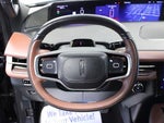2025 Navigator Thumbnail 17