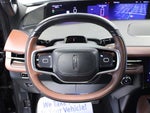2025 Navigator Thumbnail 17