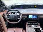 2025 Navigator Thumbnail 14