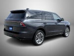 2025 Navigator Thumbnail 5