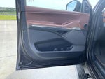 2025 Navigator Thumbnail 10