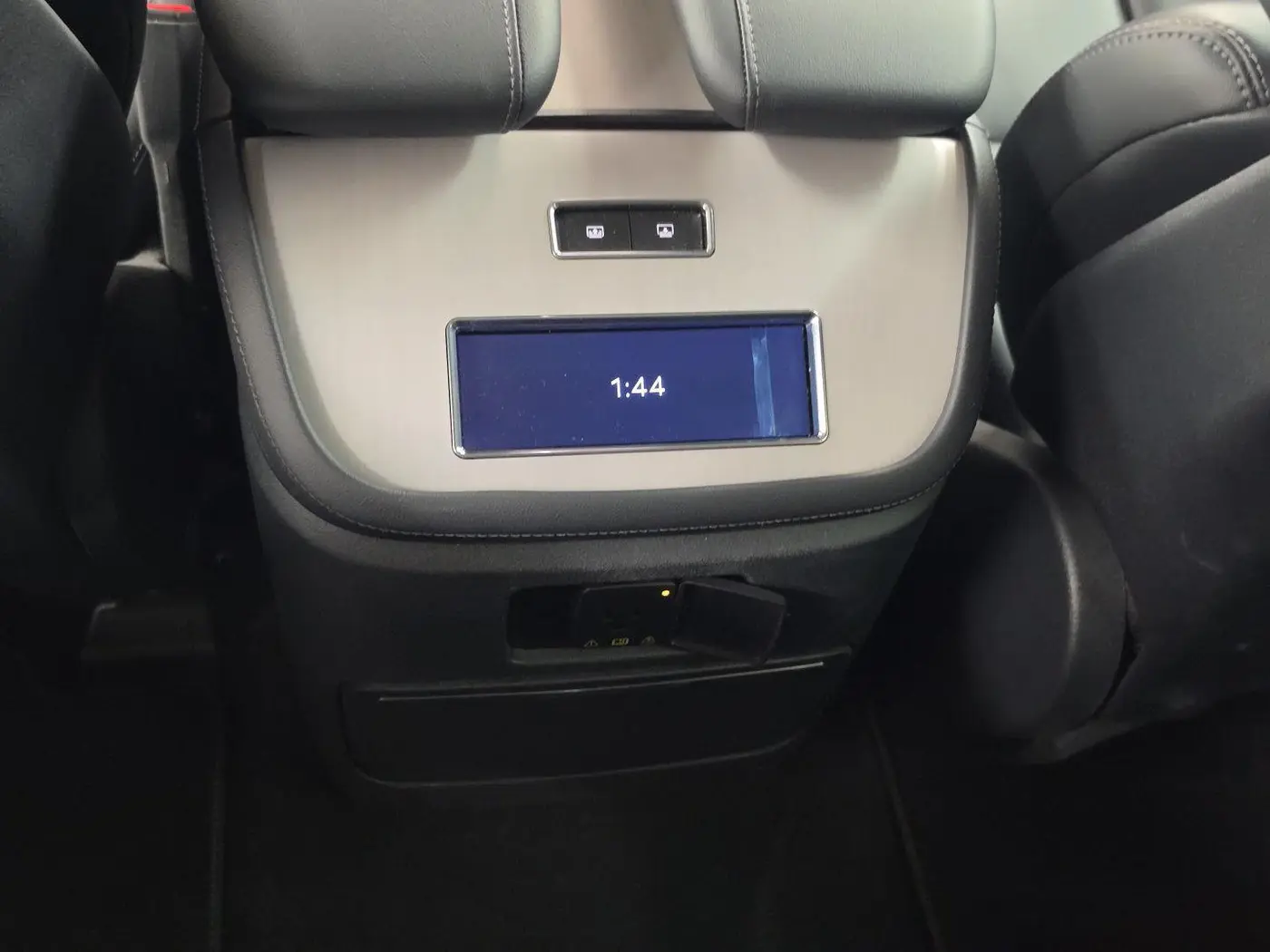 2025 Lincoln Navigator - $90,800