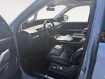 2025 Navigator Thumbnail 9