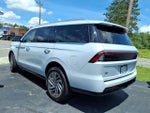 2025 Navigator Thumbnail 4