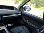 2025 Navigator Thumbnail 22