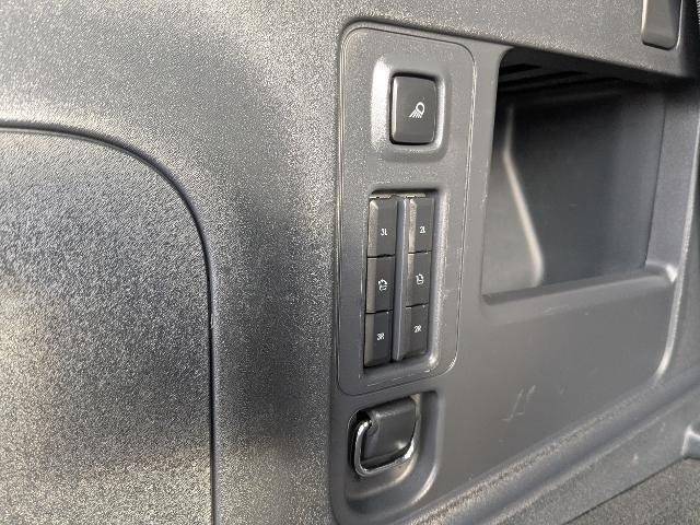 2025 Lincoln Navigator - $79,984