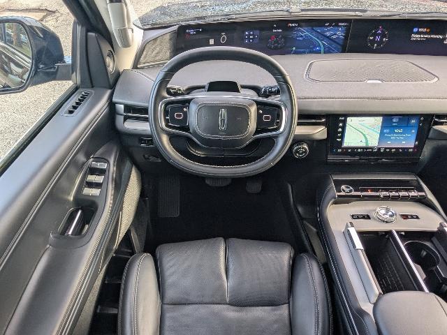 2025 Lincoln Navigator - $79,984