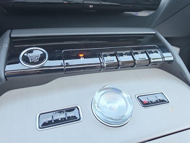 2026 Lincoln Navigator - $91,000